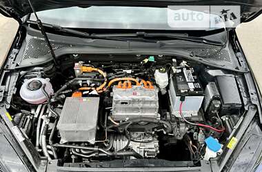 Хэтчбек Volkswagen e-Golf 2019 в 