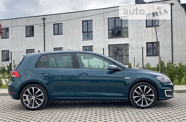 Хэтчбек Volkswagen e-Golf 2017 в Луцке