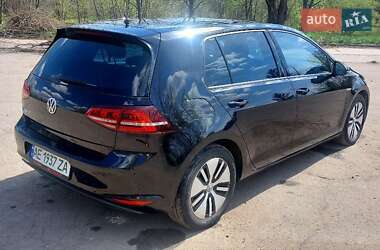 Хэтчбек Volkswagen e-Golf 2016 в 
