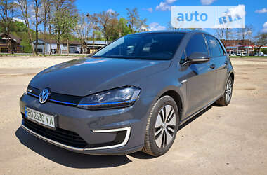 Хэтчбек Volkswagen e-Golf 2015 в Тернополе