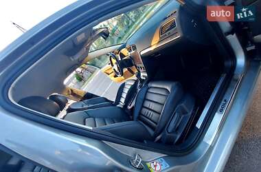 Хэтчбек Volkswagen e-Golf 2017 в 