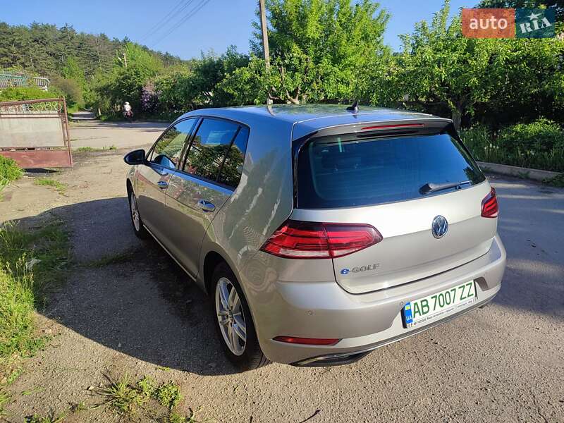 Хэтчбек Volkswagen e-Golf 2017 в Могилев-Подольске
