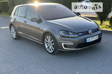 Хэтчбек Volkswagen e-Golf 2015 в Днепре