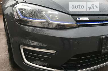 Хэтчбек Volkswagen e-Golf 2020 в Киеве