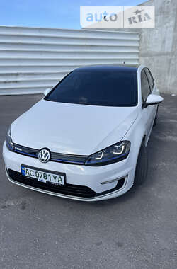 Хетчбек Volkswagen e-Golf 2014 в Львові