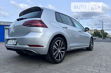 Хэтчбек Volkswagen e-Golf 2018 в Хмельницком