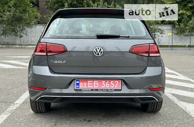 Хэтчбек Volkswagen e-Golf 2019 в Киеве