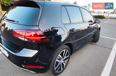 Хэтчбек Volkswagen e-Golf 2020 в Киеве