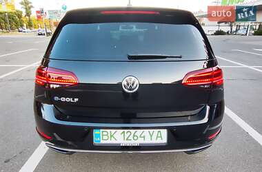 Хэтчбек Volkswagen e-Golf 2020 в Киеве