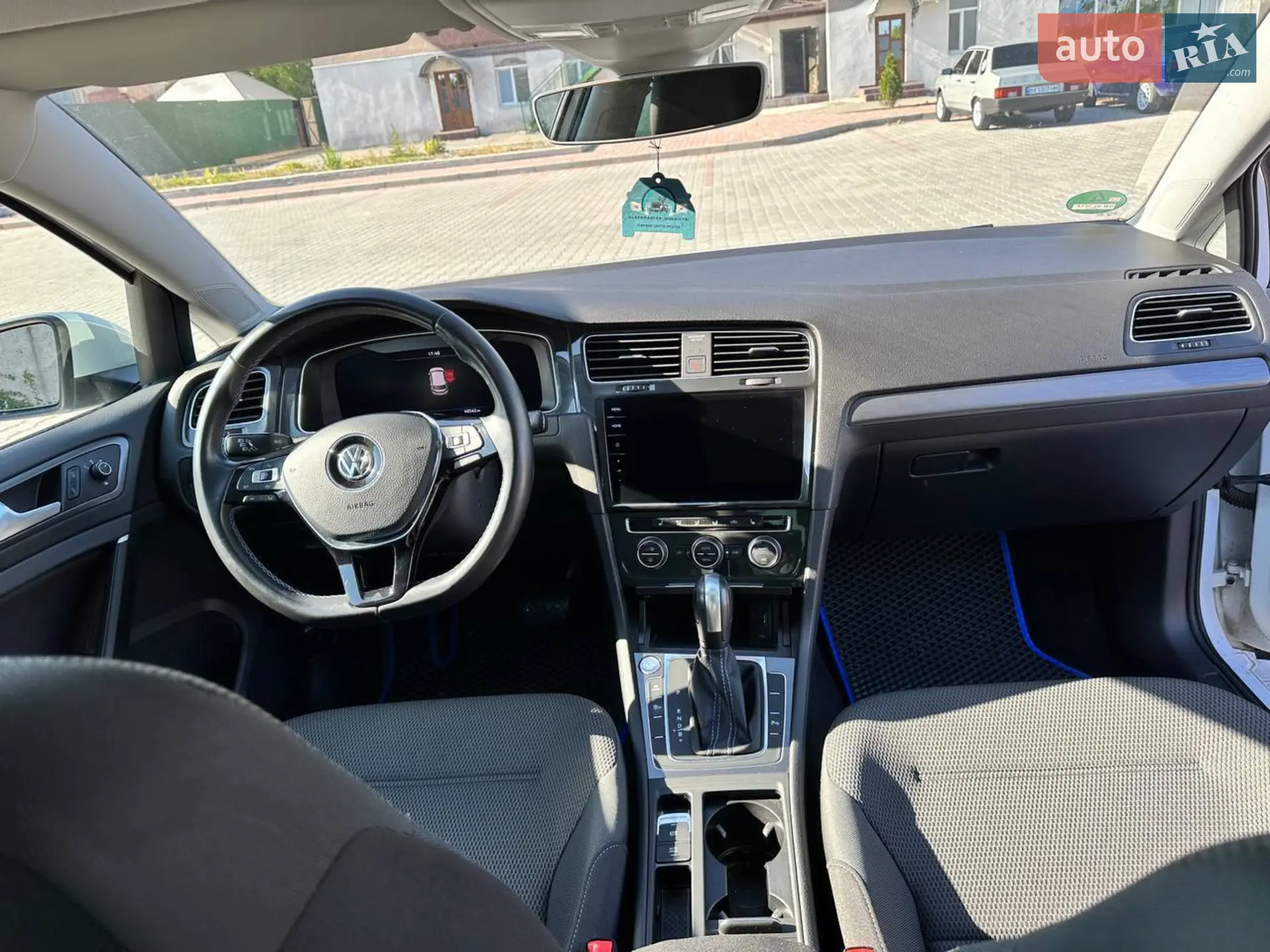 2020 Volkswagen Golf - мініатюра 32