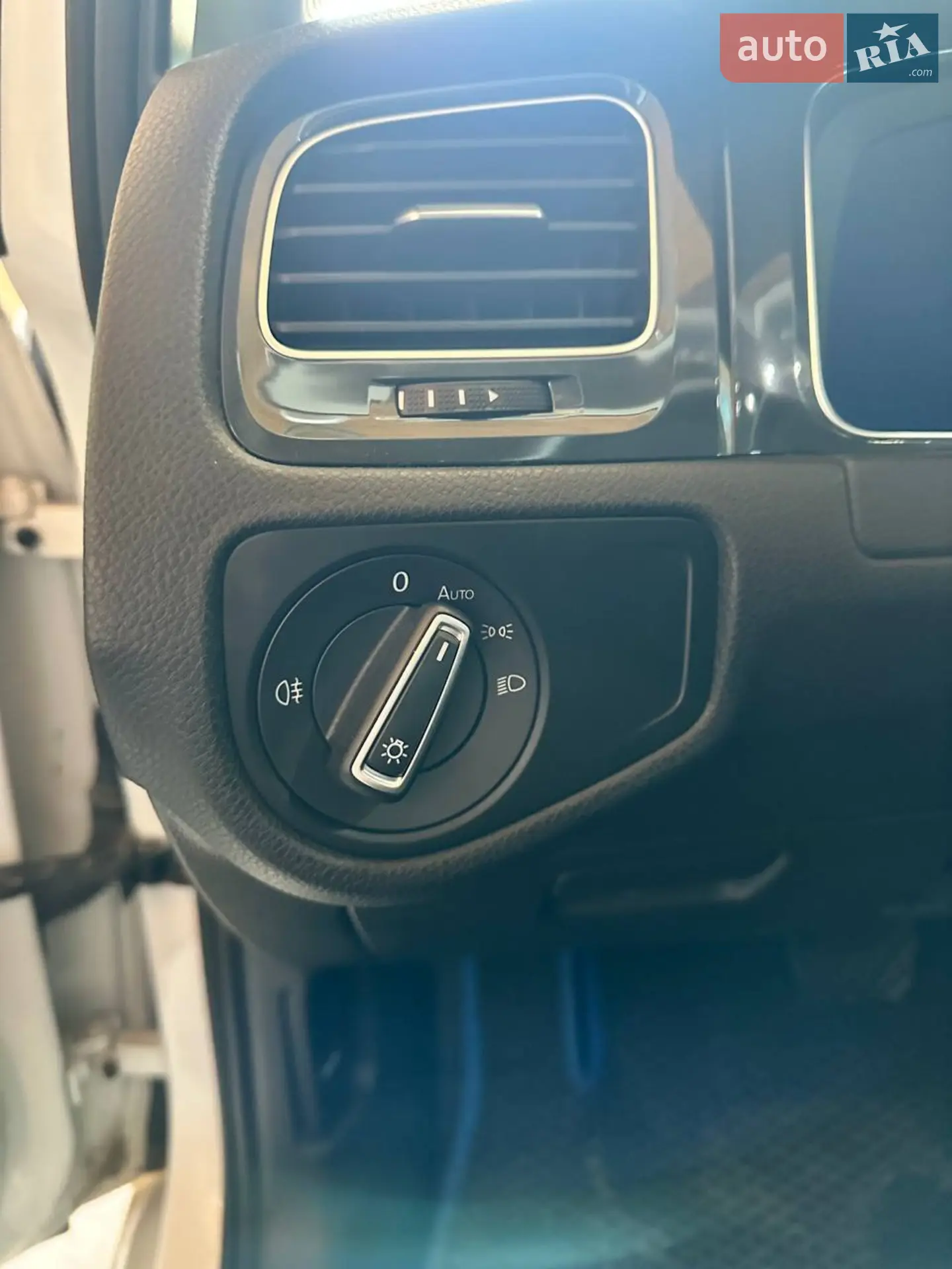 2020 Volkswagen Golf - мініатюра 37