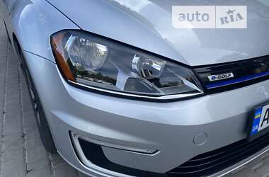 Хэтчбек Volkswagen e-Golf 2016 в Запорожье