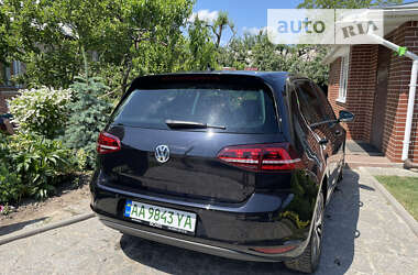 Хэтчбек Volkswagen e-Golf 2014 в Киеве