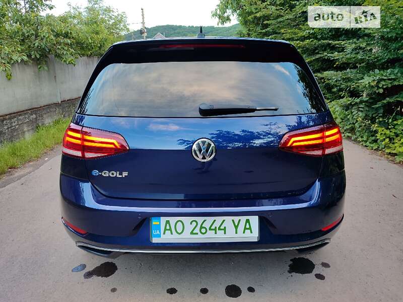 Хэтчбек Volkswagen e-Golf 2017 в Мукачево