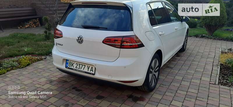Хэтчбек Volkswagen e-Golf 2014 в Ровно