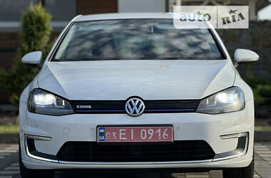 Хэтчбек Volkswagen e-Golf 2014 в Стрые