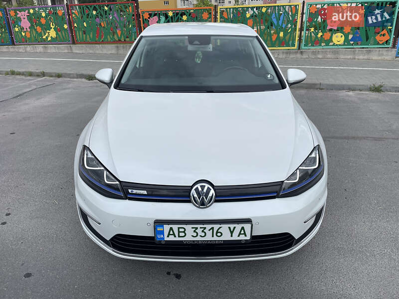 Хэтчбек Volkswagen e-Golf 2014 в Виннице
