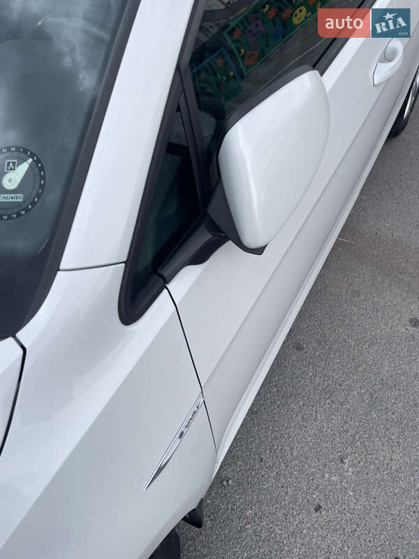 Хэтчбек Volkswagen e-Golf 2014 в Виннице