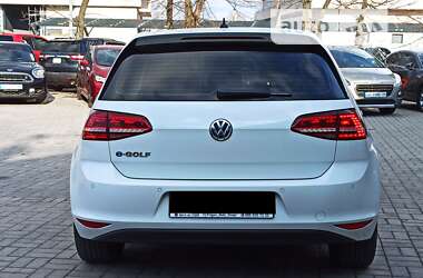 Хетчбек Volkswagen e-Golf 2014 в Дніпрі