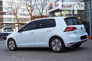 Хетчбек Volkswagen e-Golf 2014 в Дніпрі