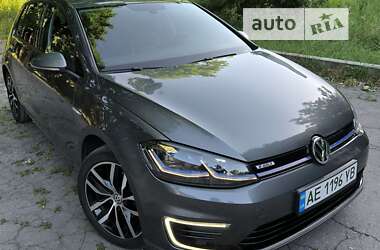 Хэтчбек Volkswagen e-Golf 2019 в Днепре