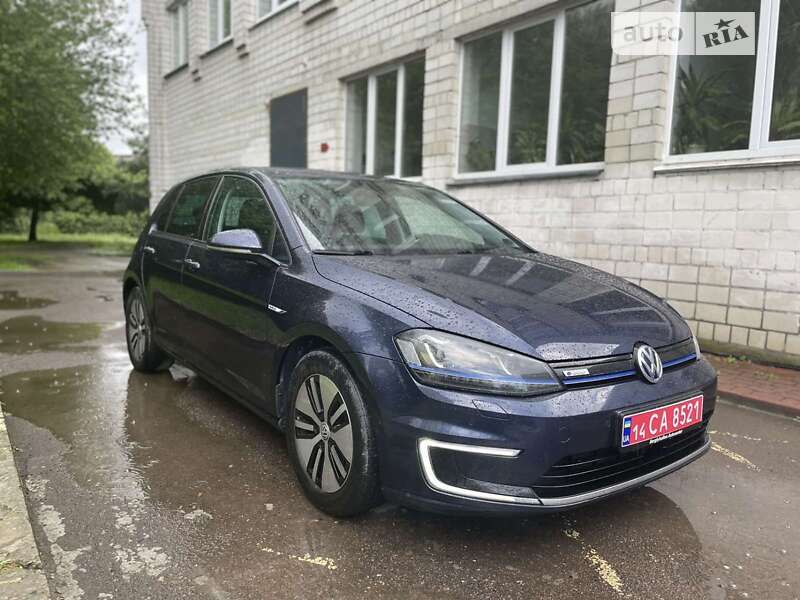 Хетчбек Volkswagen e-Golf 2016 в Львові