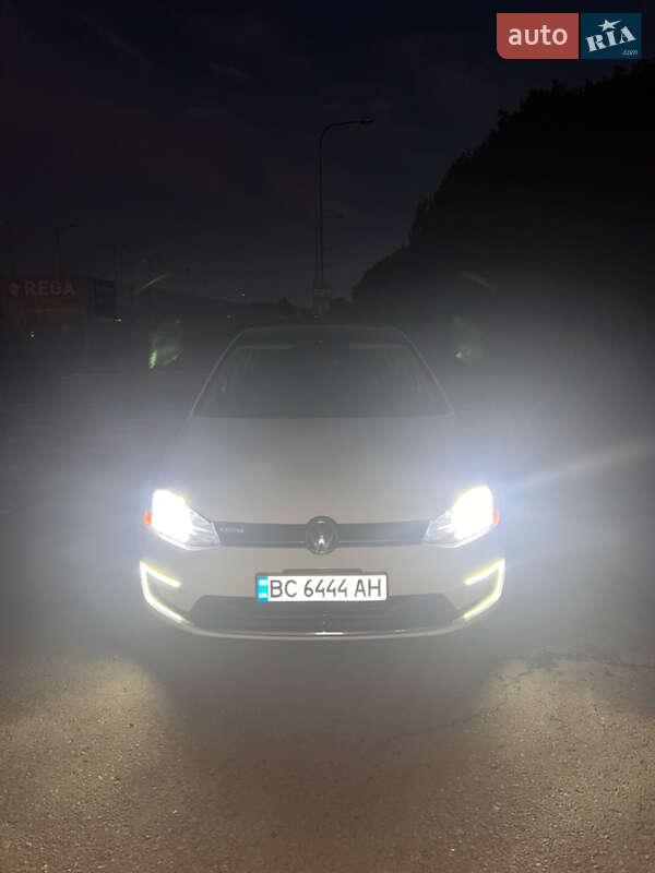 Хэтчбек Volkswagen e-Golf 2017 в Львове