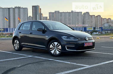 Хетчбек Volkswagen e-Golf 2019 в Києві