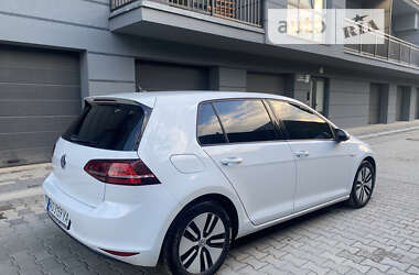 Хэтчбек Volkswagen e-Golf 2014 в Ужгороде