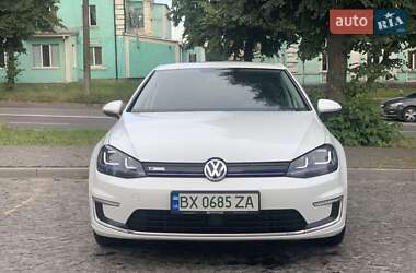 Хэтчбек Volkswagen e-Golf 2015 в Хмельницком