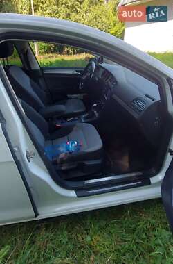Хэтчбек Volkswagen e-Golf 2014 в 