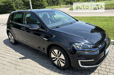 Хэтчбек Volkswagen e-Golf 2015 в Львове