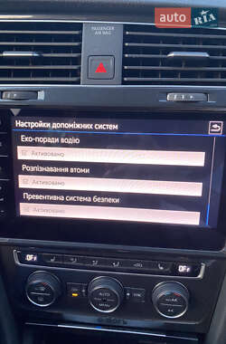 Хетчбек Volkswagen e-Golf 2019 в 