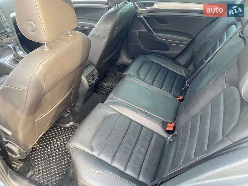 Хетчбек Volkswagen e-Golf 2015 в Кагарлику