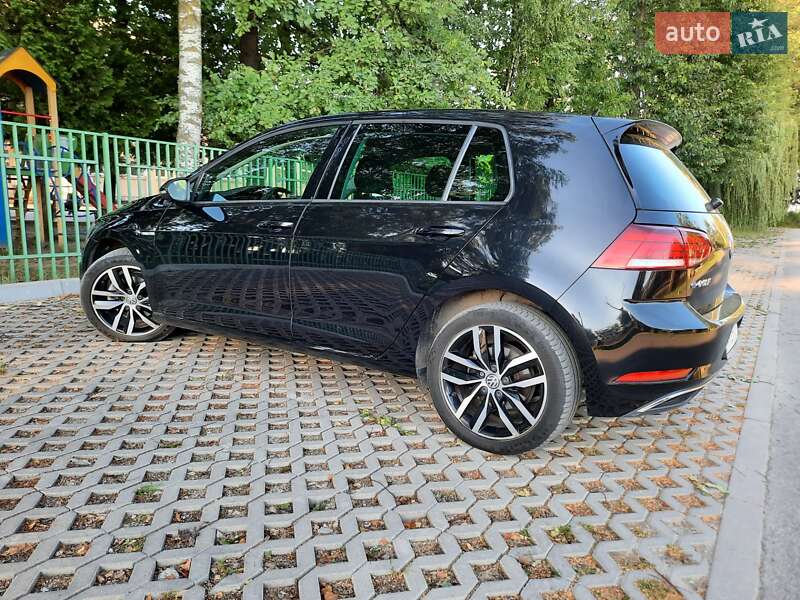 Хэтчбек Volkswagen e-Golf 2018 в Ивано-Франковске