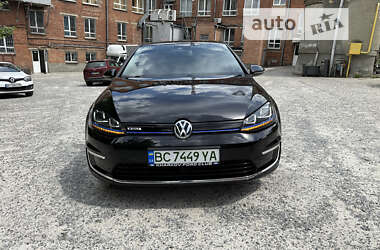 Хетчбек Volkswagen e-Golf 2015 в Львові