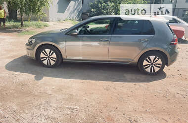 Хетчбек Volkswagen e-Golf 2015 в Кривому Розі