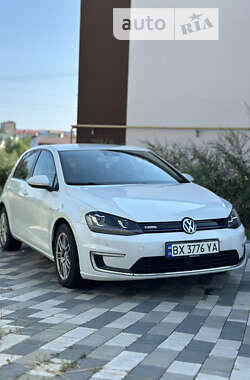 Хетчбек Volkswagen e-Golf 2016 в Хмельницькому