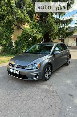 Хетчбек Volkswagen e-Golf 2016 в Києві