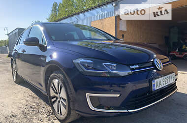 Хэтчбек Volkswagen e-Golf 2018 в Киеве