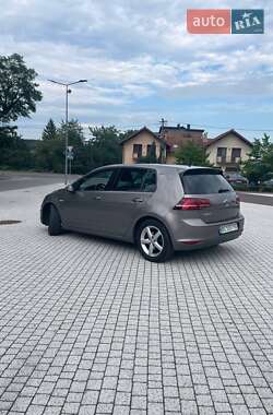 Хэтчбек Volkswagen e-Golf 2014 в Львове