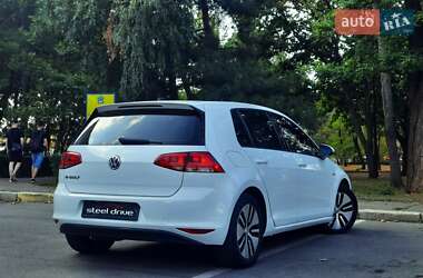 Хетчбек Volkswagen e-Golf 2016 в Миколаєві