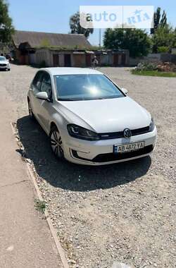 Хэтчбек Volkswagen e-Golf 2015 в Пятихатках