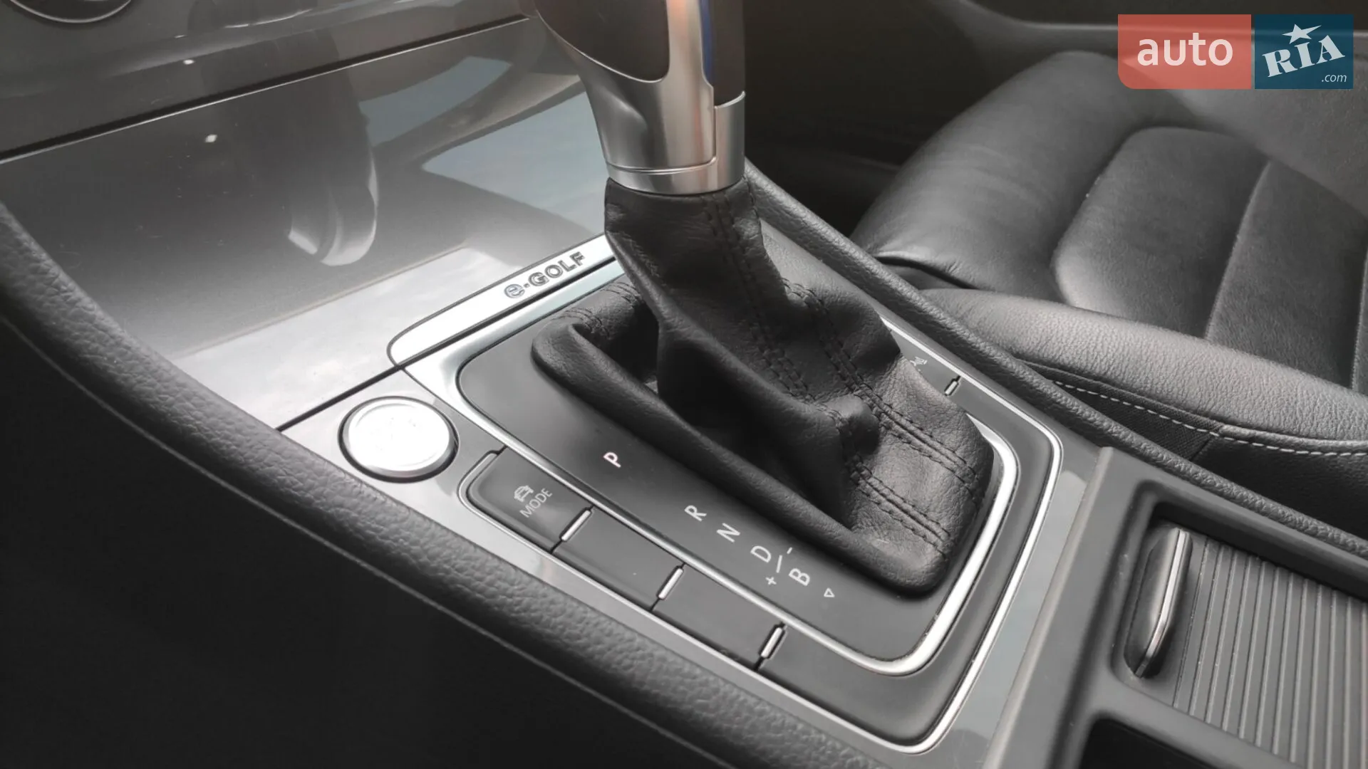 2016 Volkswagen Golf - мініатюра 24