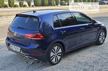 Хетчбек Volkswagen e-Golf 2017 в Дніпрі