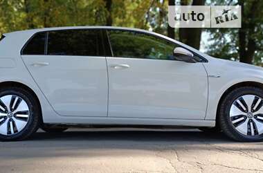 Хэтчбек Volkswagen e-Golf 2014 в Житомире