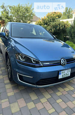 Хэтчбек Volkswagen e-Golf 2015 в Белой Церкви