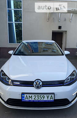 Хетчбек Volkswagen e-Golf 2015 в Житомирі