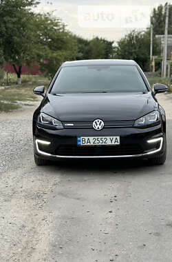 Хэтчбек Volkswagen e-Golf 2015 в Кропивницком