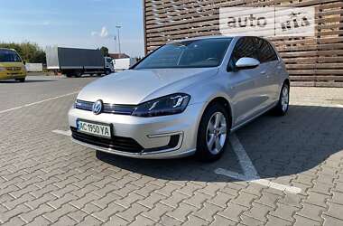 Хэтчбек Volkswagen e-Golf 2015 в Луцке